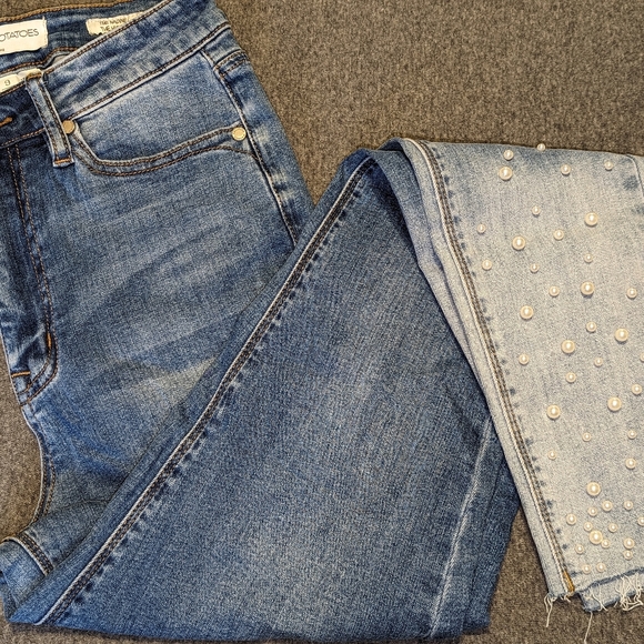 Dip-dyed Mashed Potatoes Denim with Pearl Embellishments from AKIRA - (US 4-6) - Picture 4 of 4